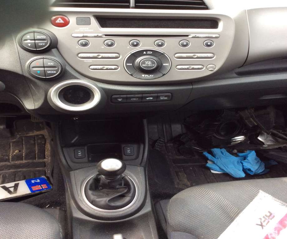 Honda Jazz 2009-2015 (Type II) , Motorkode: L13Z2, Girkassekode: 