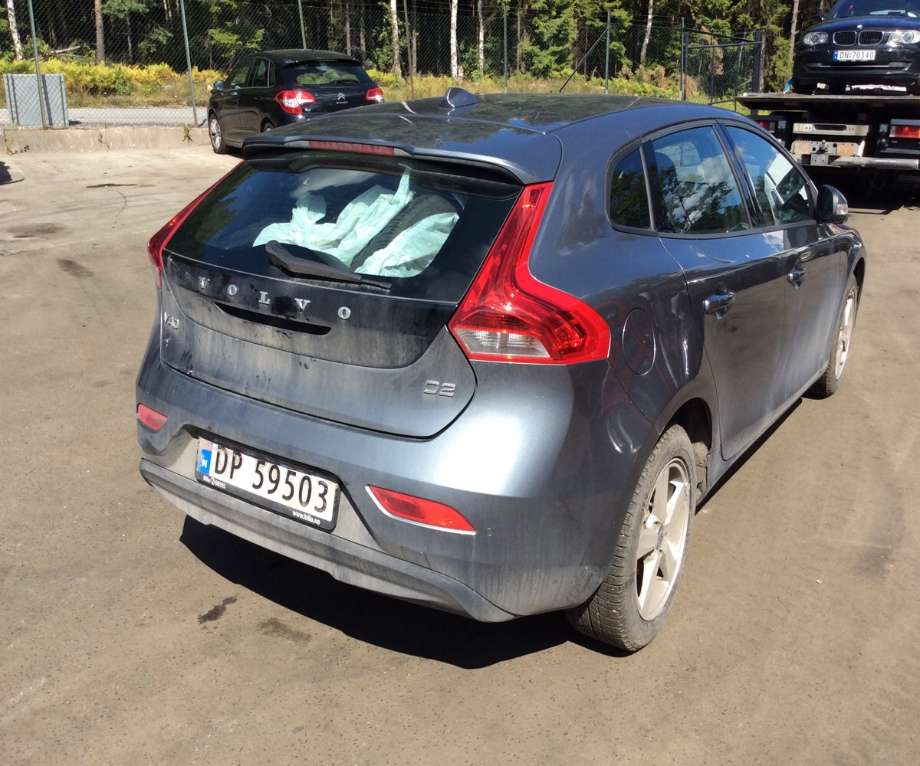 Volvo V40 2012-2019 , Motorkode: D4162T, Girkassekode: 