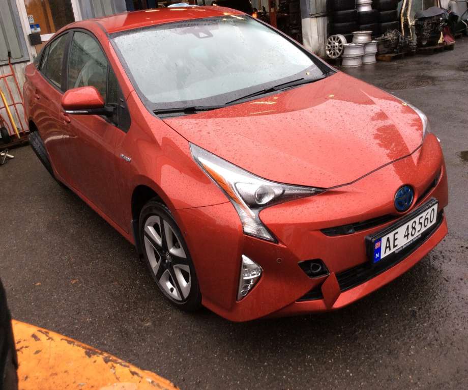 Toyota Prius 2016-2023 (Type IV) (combi) (combi), Motorkode: , Girkassekode:
