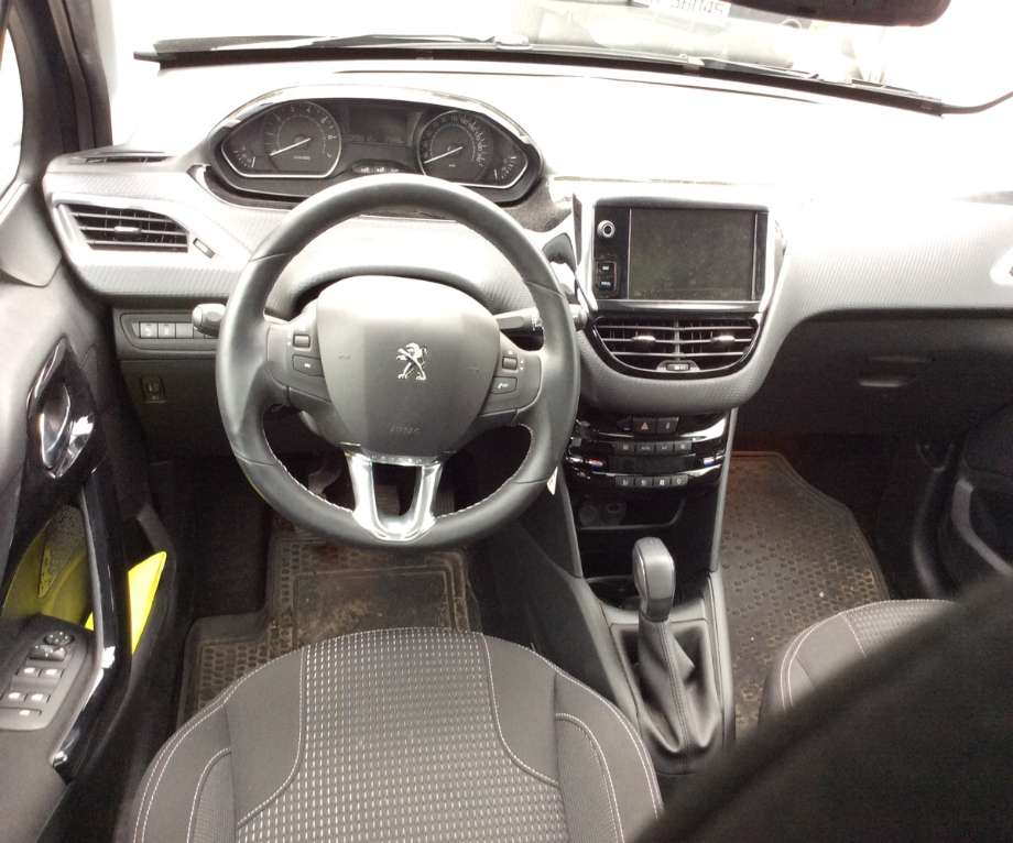Peugeot 208 2012-2019 (Type I) , Motorkode: HMZ, Girkassekode: 