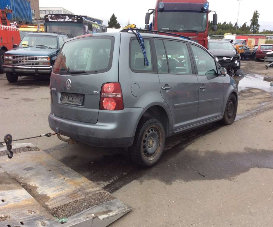 VW Touran 2003-2006 (Type I, Fase 1) , Motorkode: BKC;BLS, Girkassekode: