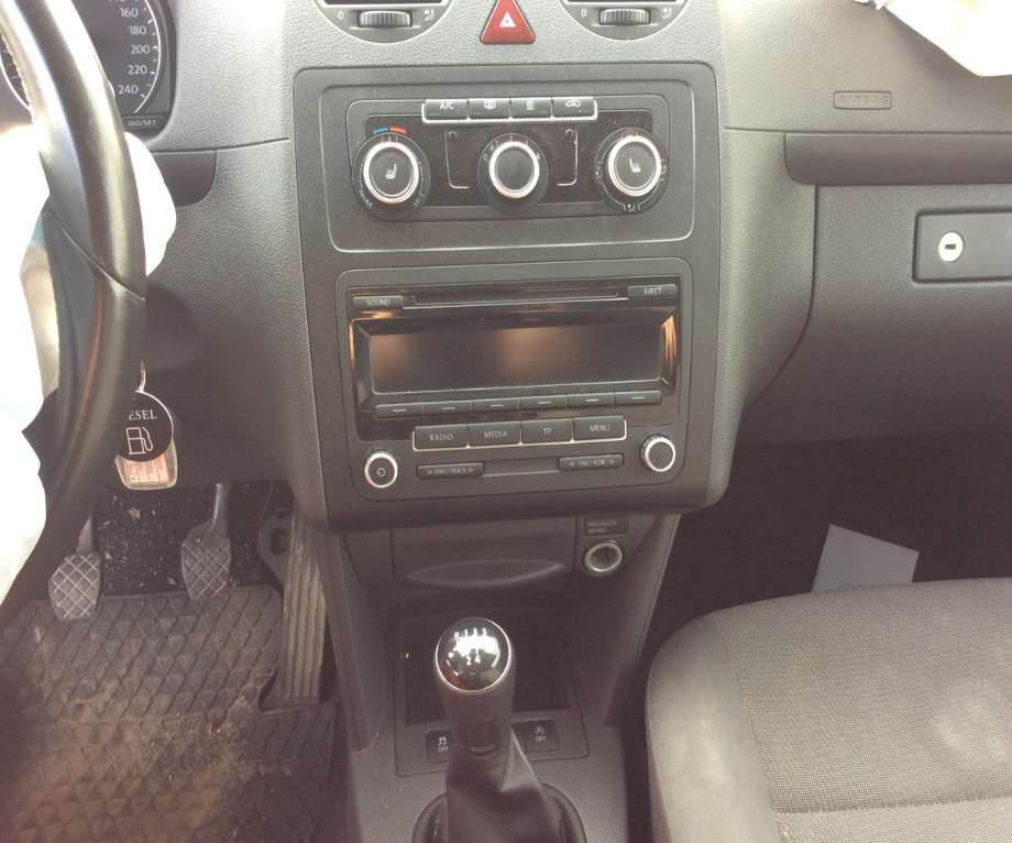 VW Caddy 2010-2015 (Type III, Fase 2) , Motorkode: CAYE, Girkassekode: 