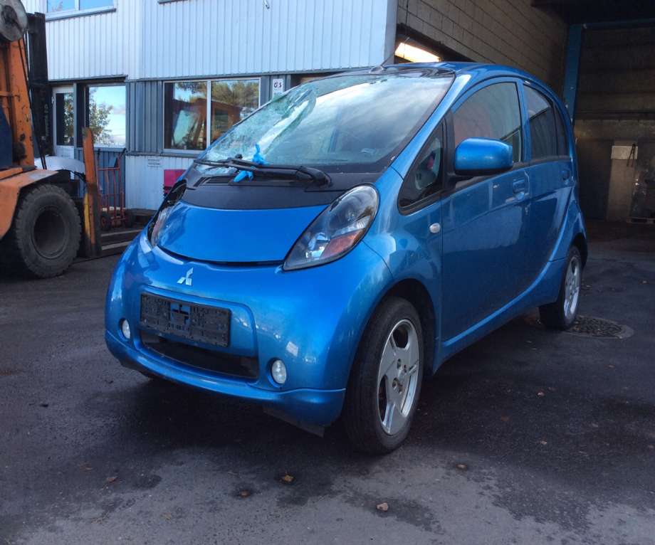 Mitsubishi i-MiEV 2010-->> , Motorkode: Y4F1, Girkassekode: 
