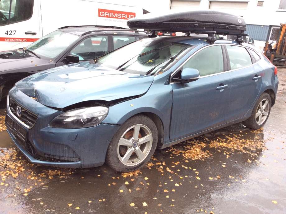 Volvo V40 2012-2019 , Motorkode: D4162T, Girkassekode: 