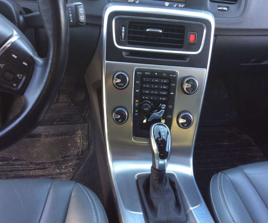 Volvo V60/V60 CC 2013-2018 (Type I, Fase 2) , Motorkode: D4162T, Girkassekode: 