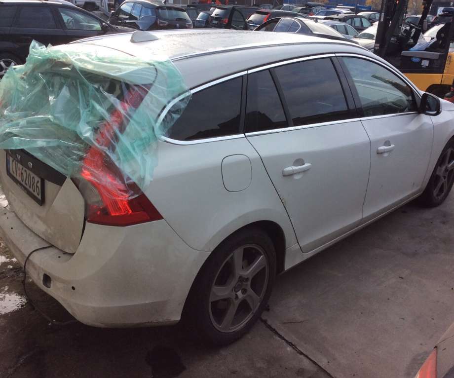 Volvo V60 2010-2013 (Type I, Fase 1) , Motorkode: D4162T, Girkassekode: 