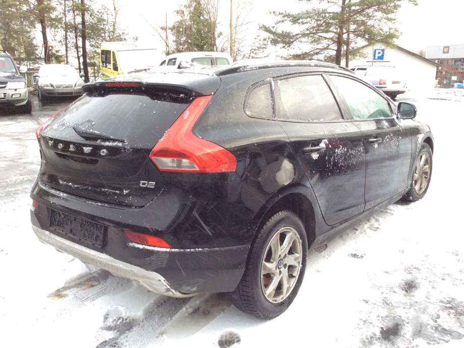 Volvo V40 2012-2019 , Motorkode: D4204T8, Girkassekode: 