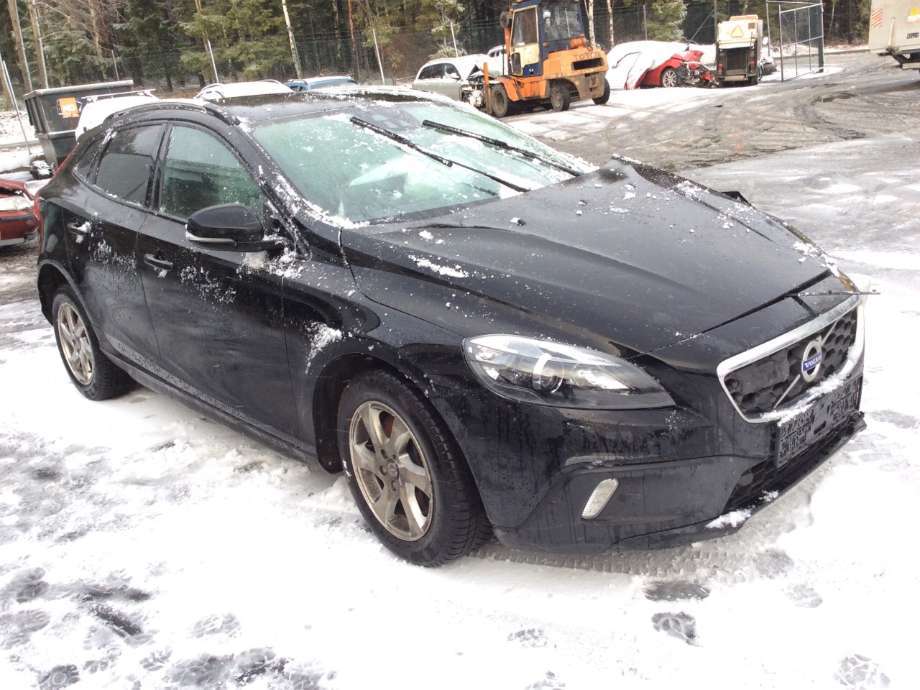 Volvo V40 2012-2019 , Motorkode: D4204T8, Girkassekode: 