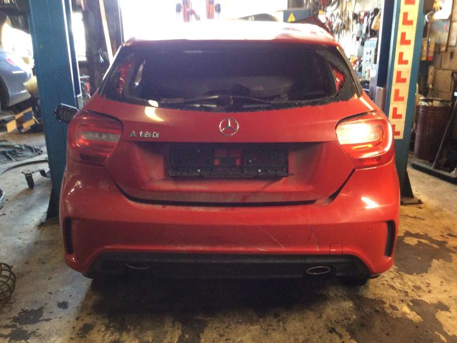 Mercedes A-Klasse 2012-2018 (W176) (W176), Motorkode: M270.910, Girkassekode: 