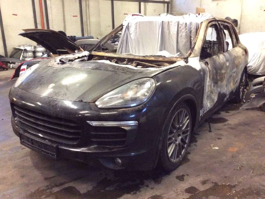 Porsche Cayenne 2010-2017 (92A) (92A), Motorkode: MCG.EA, Girkassekode: 
