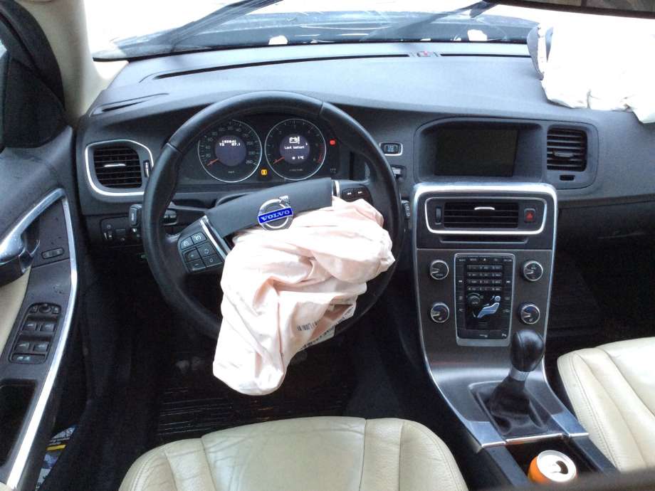 Volvo V60 2010-2013 (Type I, Fase 1) , Motorkode: D4162T, Girkassekode: 