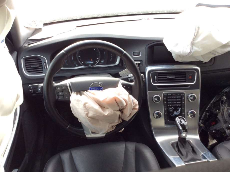 Volvo V60/V60 CC 2013-2018 (Type I, Fase 2) , Motorkode: D4162T, Girkassekode: 