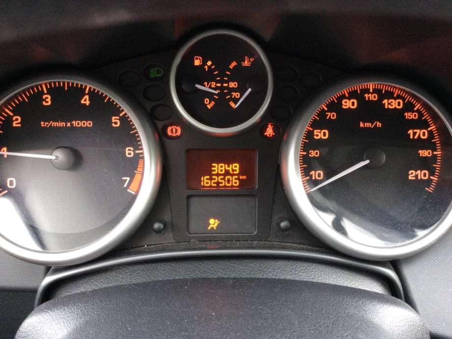 Peugeot 207 2006-2012 , Motorkode: KFU, Girkassekode: 