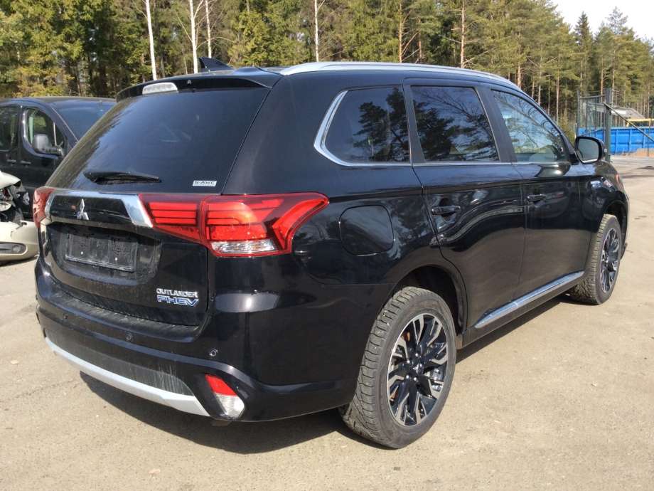 Mitsubishi Outlander 2015-->> (Type III, Fase 2) , Motorkode: , Girkassekode: 