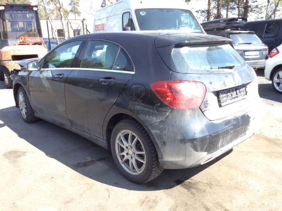 Mercedes A-Klasse 2012-2018 (W176) (W176), Motorkode: M270.910, Girkassekode: 