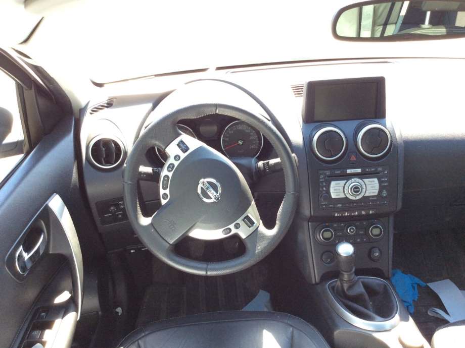 Nissan Qashqai 2007-2010 (Type I, Fase 1) , Motorkode: M9R-740, Girkassekode: 