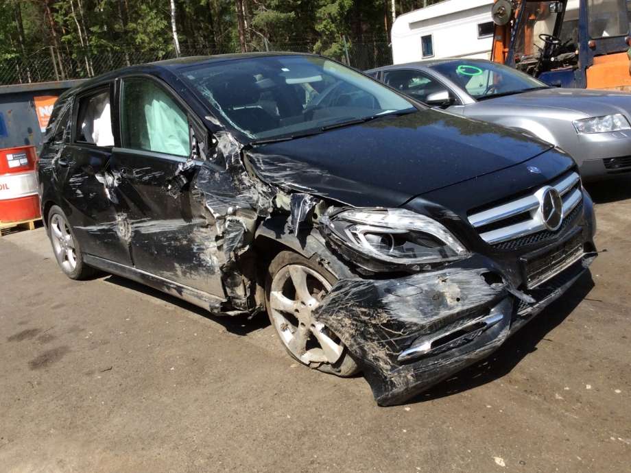 Mercedes B-Klasse 2011-2018 (W246) (W246), Motorkode: M270.910, Girkassekode: