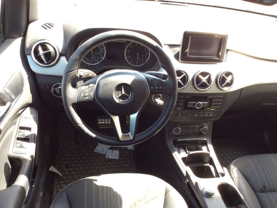 Mercedes B-Klasse 2011-2018 (W246) (W246), Motorkode: M270.910, Girkassekode: