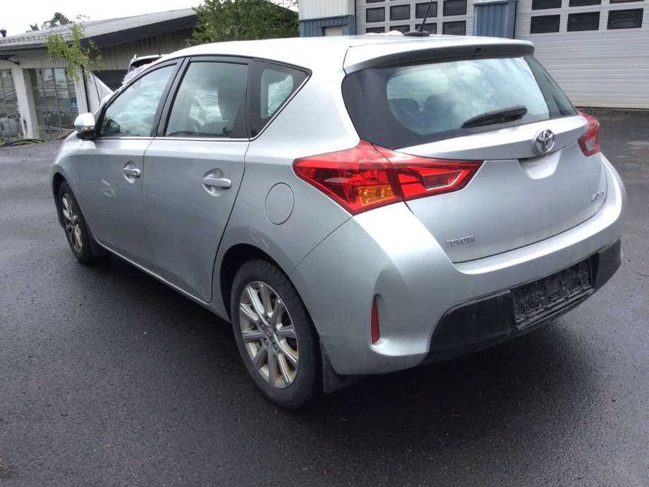 Toyota Auris 2013-2015 (Type II, Fase 1) , Motorkode: 1NR-FE, Girkassekode: 