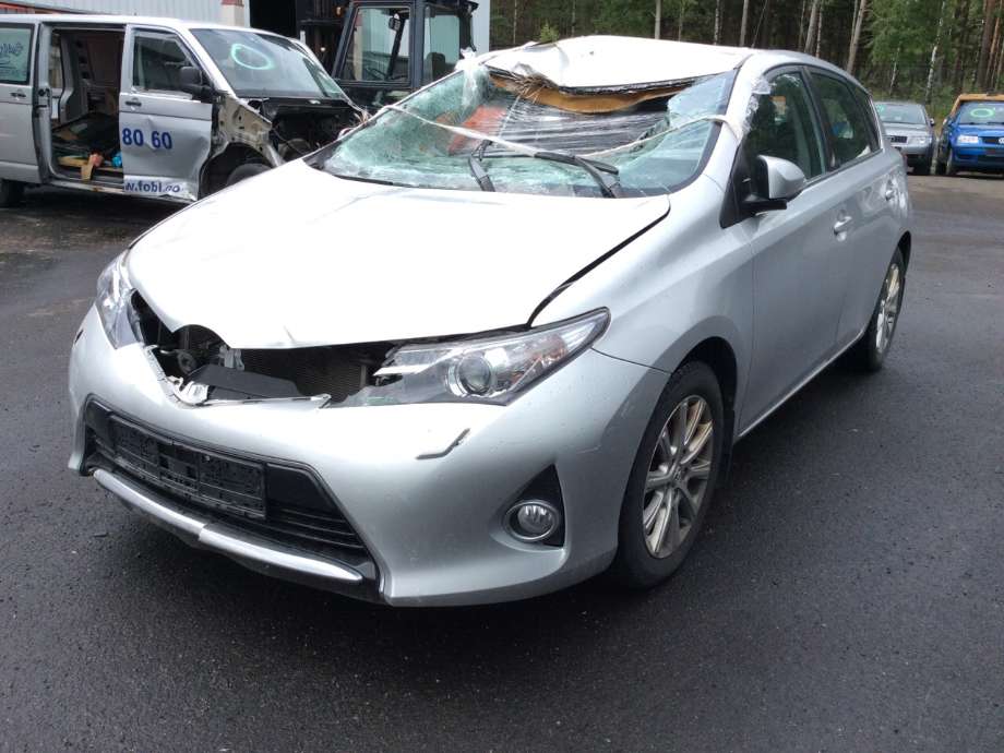 Toyota Auris 2013-2015 (Type II, Fase 1) , Motorkode: 1NR-FE, Girkassekode: 