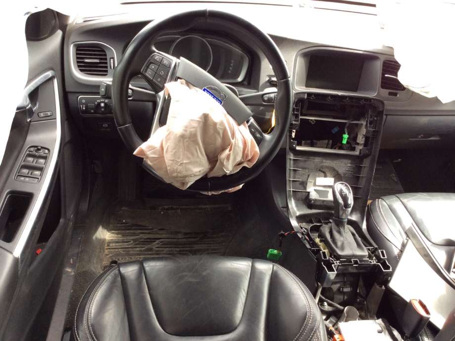Volvo V60/V60 CC 2013-2018 (Type I, Fase 2) , Motorkode: D4162T, Girkassekode: 