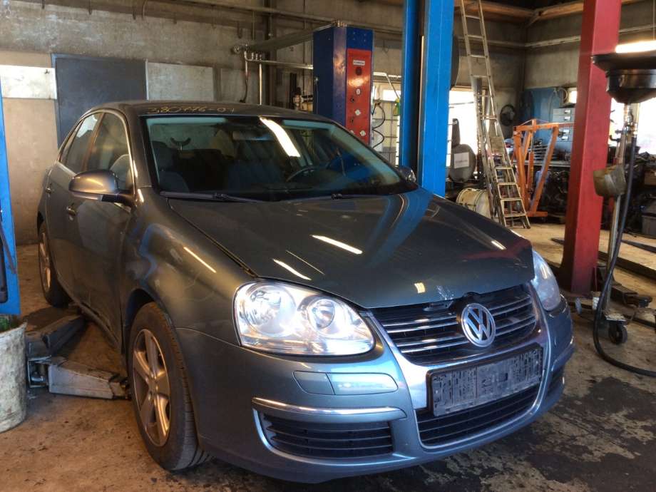VW Jetta 2005-2010 , Motorkode: BKC;BXE, Girkassekode: 