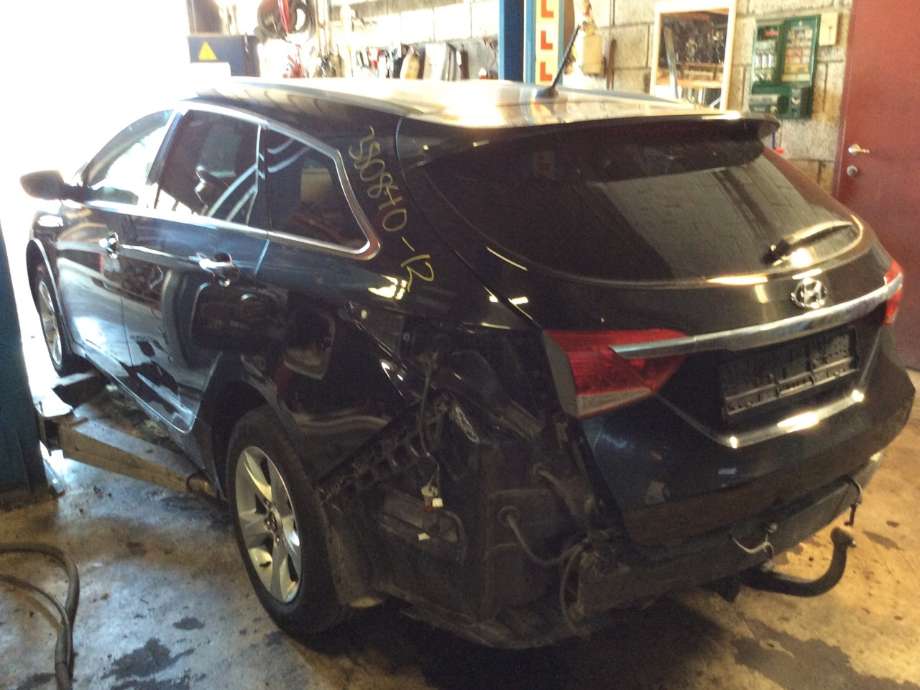 Hyundai i40 2012-2017 , Motorkode: D4FD, Girkassekode: 