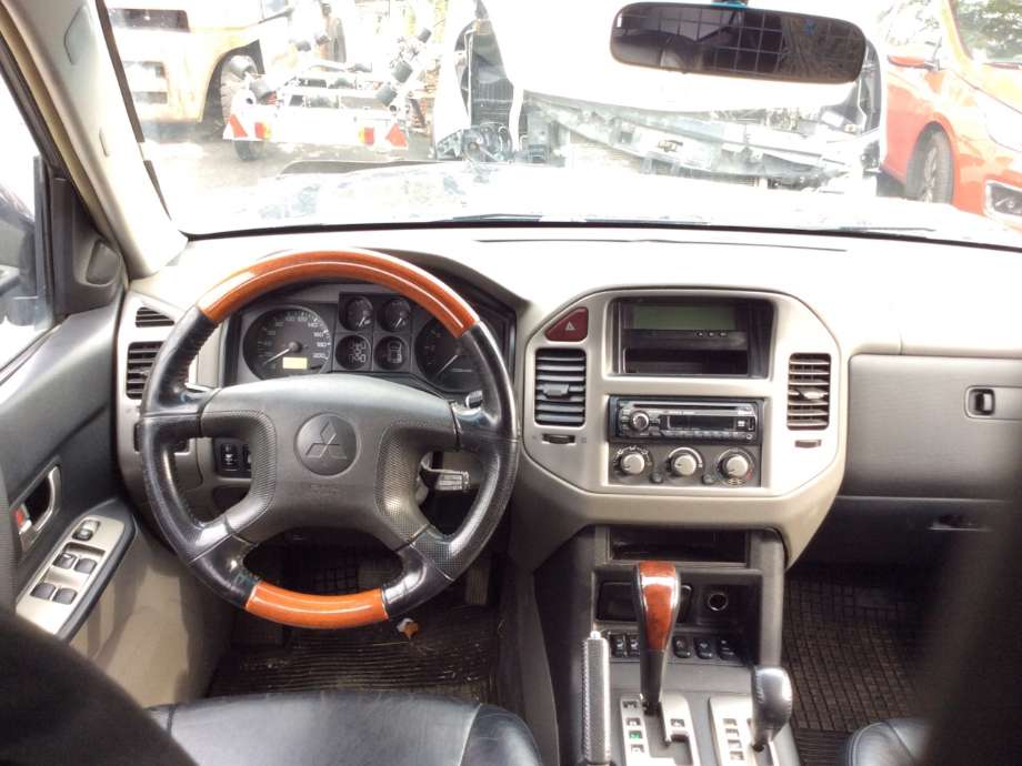 Mitsubishi Pajero 2000-2006 (Type III) , Motorkode: 4M41, Girkassekode: 