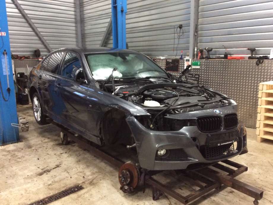 BMW 3-Serie 2012-2018 (F30/F31/F34) (F30/F31/F34), Motorkode: N47-D20C, Girkassekode: