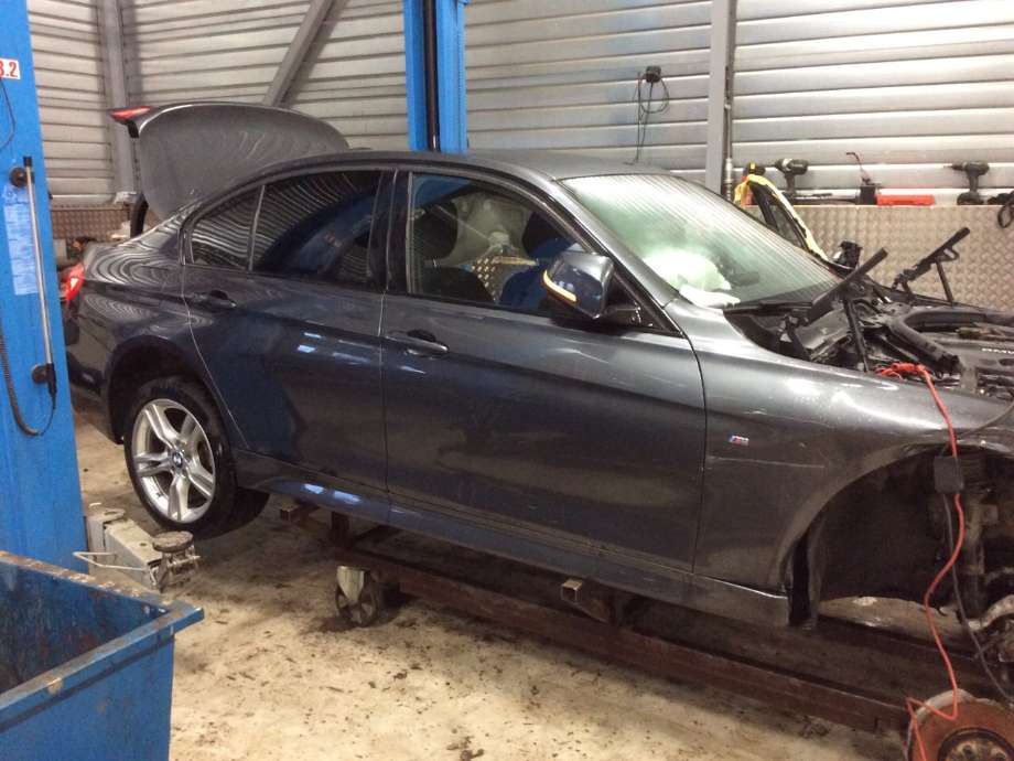 BMW 3-Serie 2012-2018 (F30/F31/F34) (F30/F31/F34), Motorkode: N47-D20C, Girkassekode: