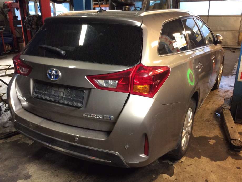 Toyota Auris 2013-2015 (Type II, Fase 1) , Motorkode: 2ZR-FXE, Girkassekode: