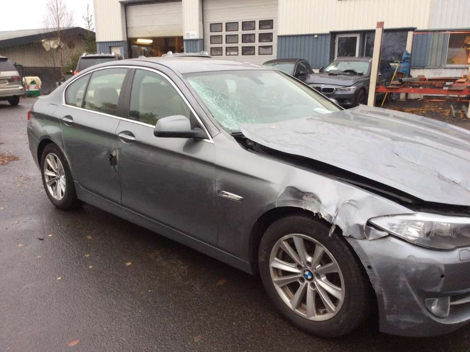 BMW 5-Serie 2010-2017 (F10/F11) (F10/F11), Motorkode: N20-B20B;N20B20B, Girkassekode: