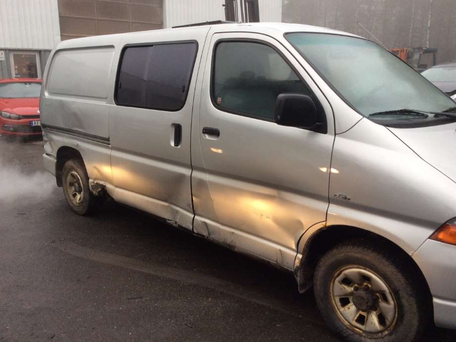 Toyota Hiace 2001-2006 (Fase 2) , Motorkode: 2KD-FTV, Girkassekode: