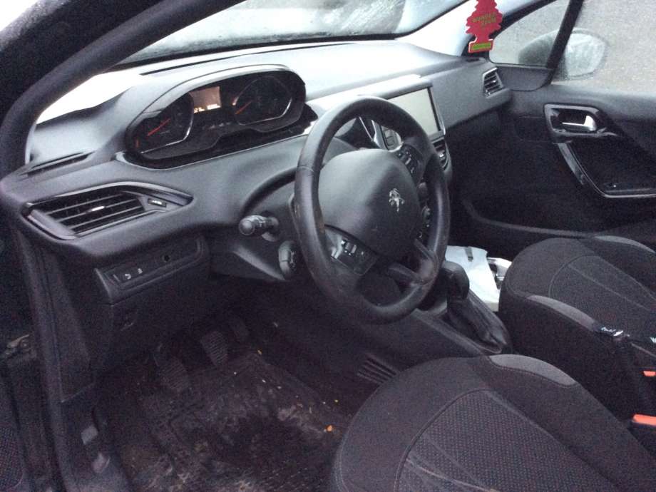 Peugeot 208 2012-2019 (Type I) , Motorkode: HMZ, Girkassekode: 
