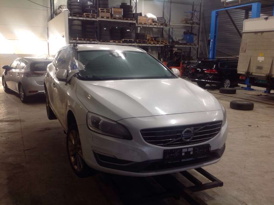 Volvo V60/V60 CC 2013-2018 (Type I, Fase 2) , Motorkode: D4204T5, Girkassekode: 
