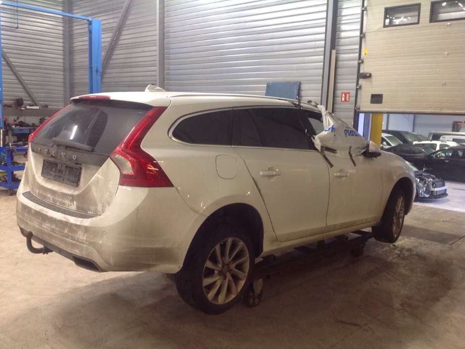 Volvo V60/V60 CC 2013-2018 (Type I, Fase 2) , Motorkode: D4204T5, Girkassekode: 