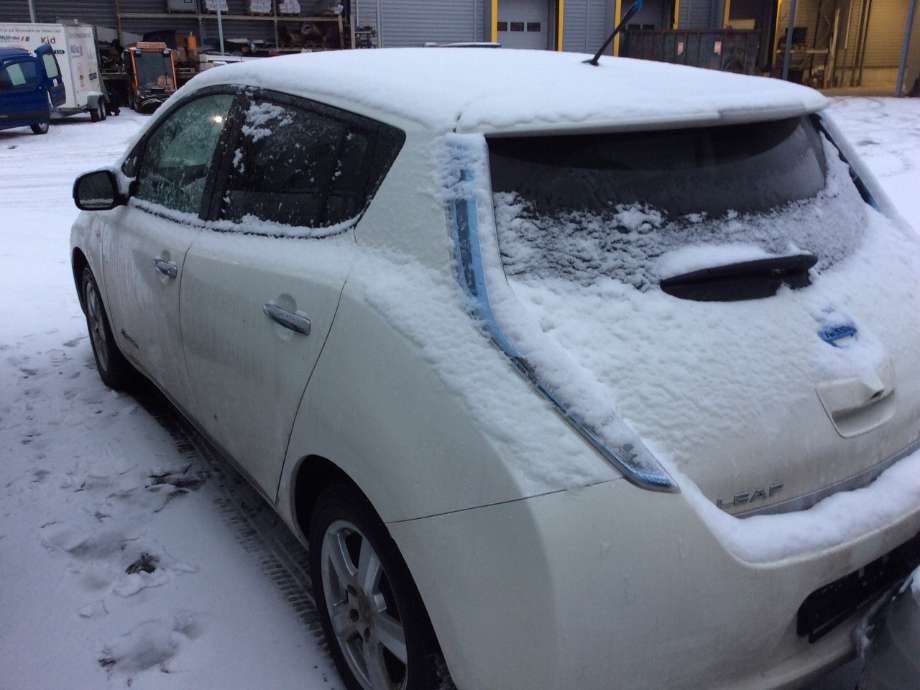 Nissan Leaf 2011-2017 (Type I) , Motorkode: EM61, Girkassekode: 