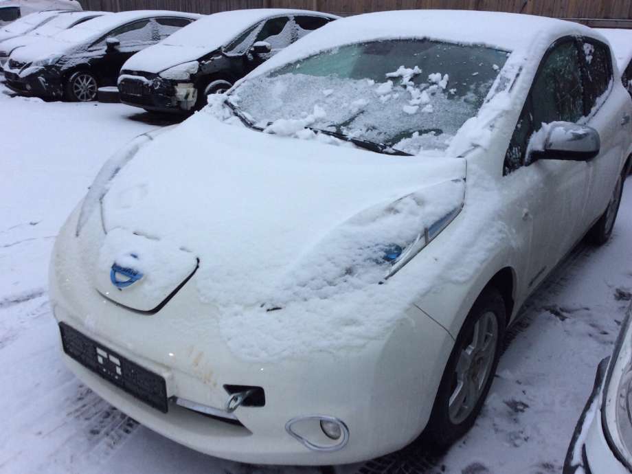 Nissan Leaf 2011-2017 (Type I) , Motorkode: EM61, Girkassekode: 