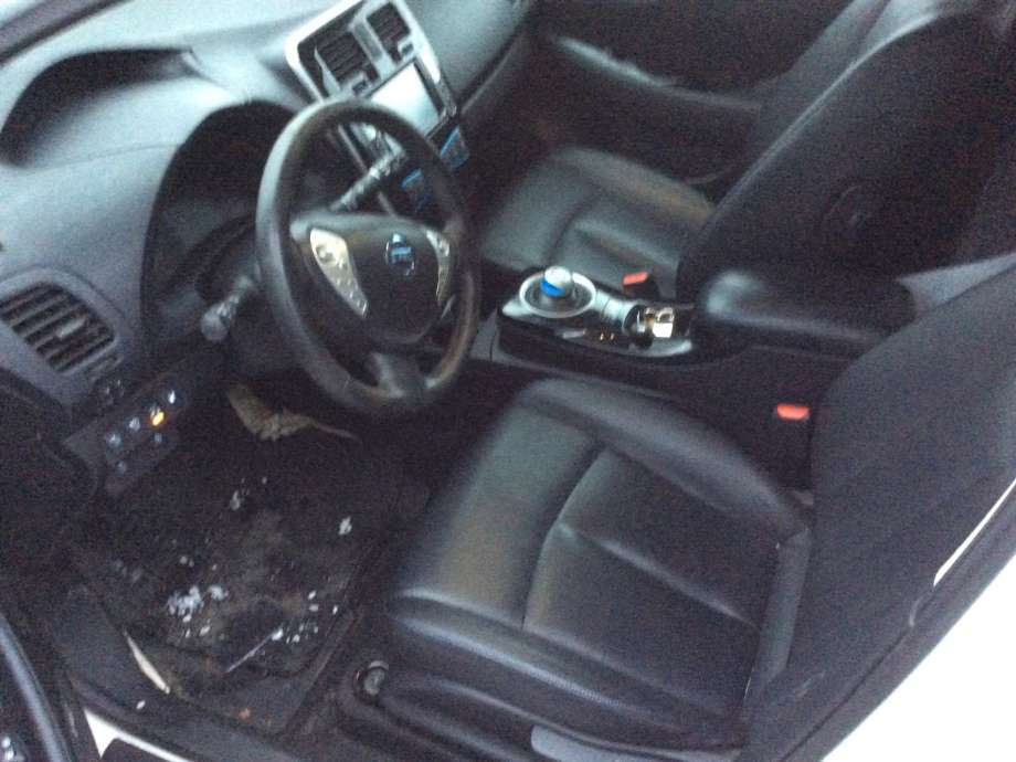 Nissan Leaf 2011-2017 (Type I) , Motorkode: EM61, Girkassekode: 