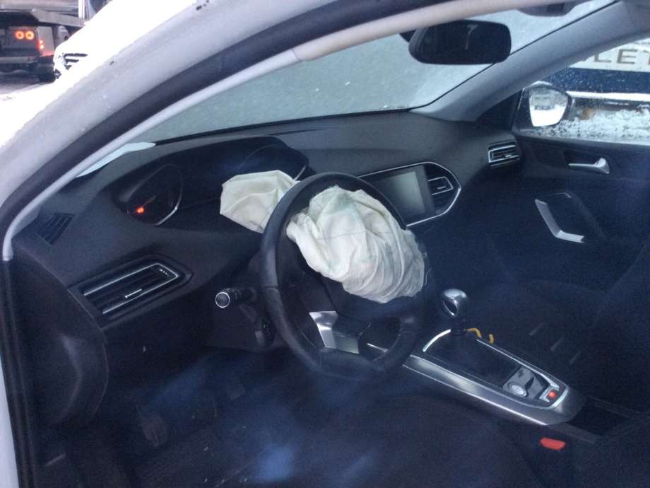 Peugeot 308 2013-2021 (Type II) , Motorkode: 5FA, Girkassekode: 