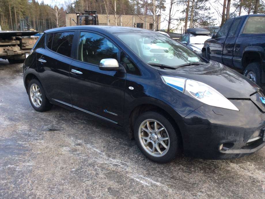 Nissan Leaf 2011-2017 (Type I) , Motorkode: EM61, Girkassekode: 