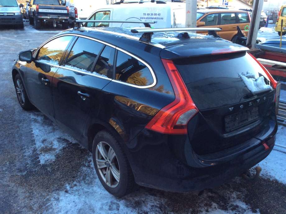 Volvo V60 2010-2013 (Type I, Fase 1) , Motorkode: D5204T2, Girkassekode: