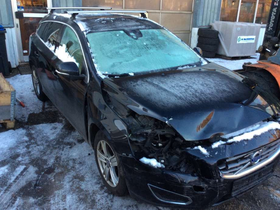 Volvo V60 2010-2013 (Type I, Fase 1) , Motorkode: D5204T2, Girkassekode: