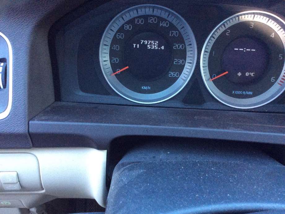 Volvo V60 2010-2013 (Type I, Fase 1) , Motorkode: D5204T2, Girkassekode: