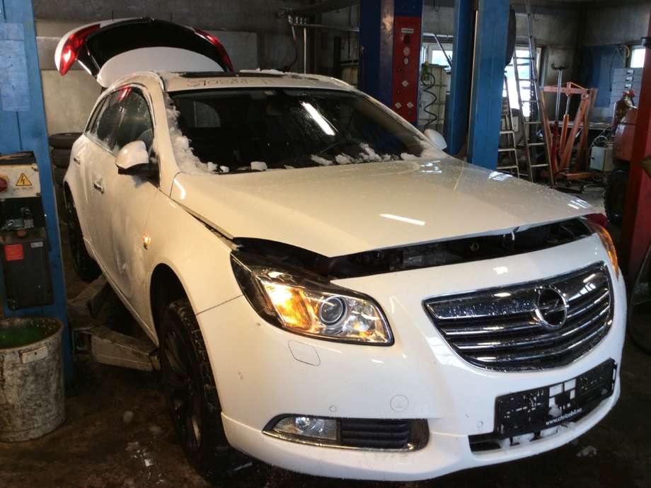 Opel Insignia A 2009-2014 , Motorkode: A20DT, Girkassekode: 