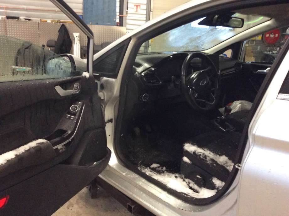 Ford Fiesta 2017-->> (Type VII) , Motorkode: SFJH;SFJK, Girkassekode: 
