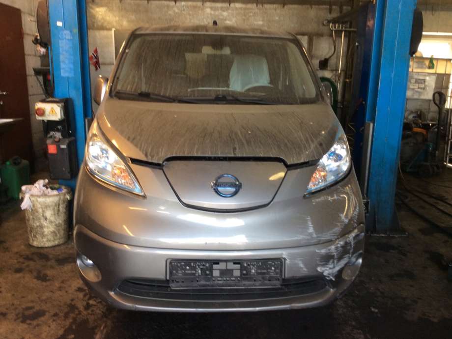 Nissan NV200 2010-2019 , Motorkode: EM57, Girkassekode: 