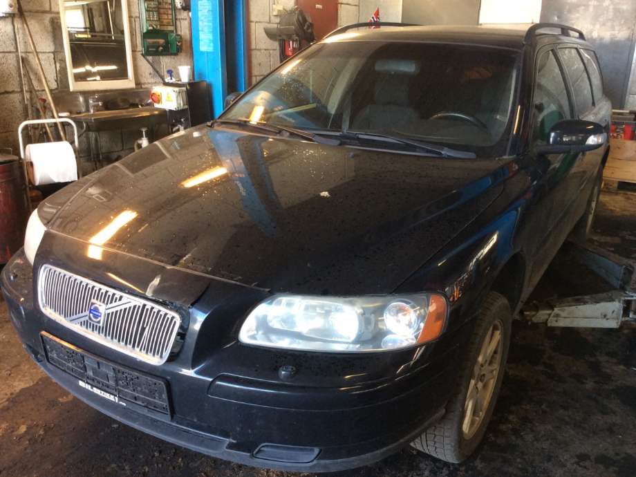 Volvo V70 2005-2007 (Type II, Fase 2) , Motorkode: D5244T7, Girkassekode: