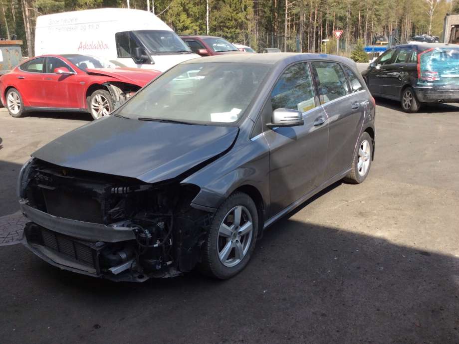 Mercedes B-Klasse 2011-2018 (W246) (W246), Motorkode: OM651.901, Girkassekode: 