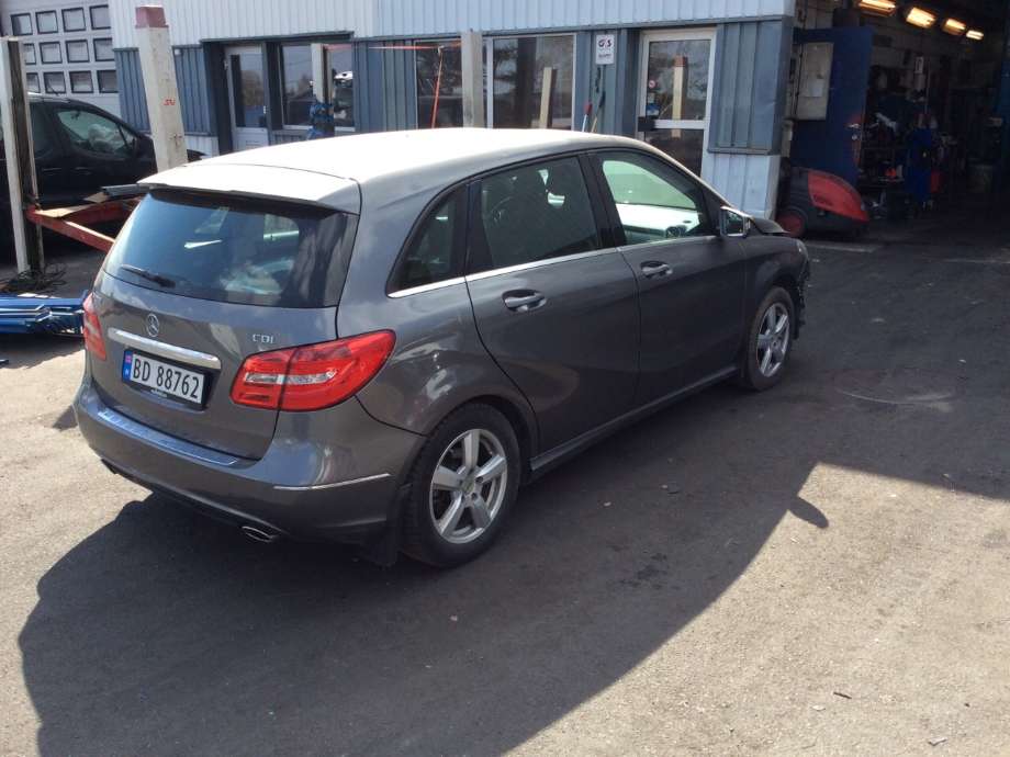 Mercedes B-Klasse 2011-2018 (W246) (W246), Motorkode: OM651.901, Girkassekode: 